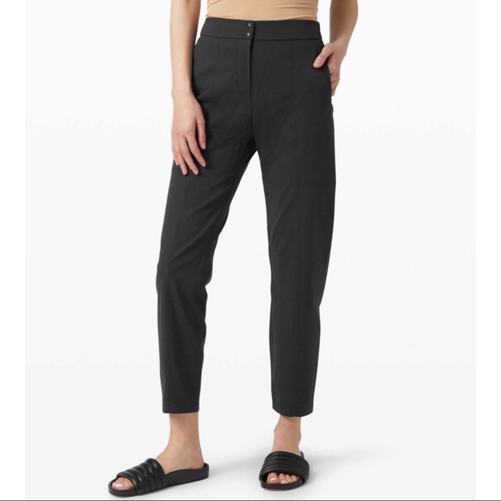 NWT Lululemon Women’s Dynamic Days Pant Black 8